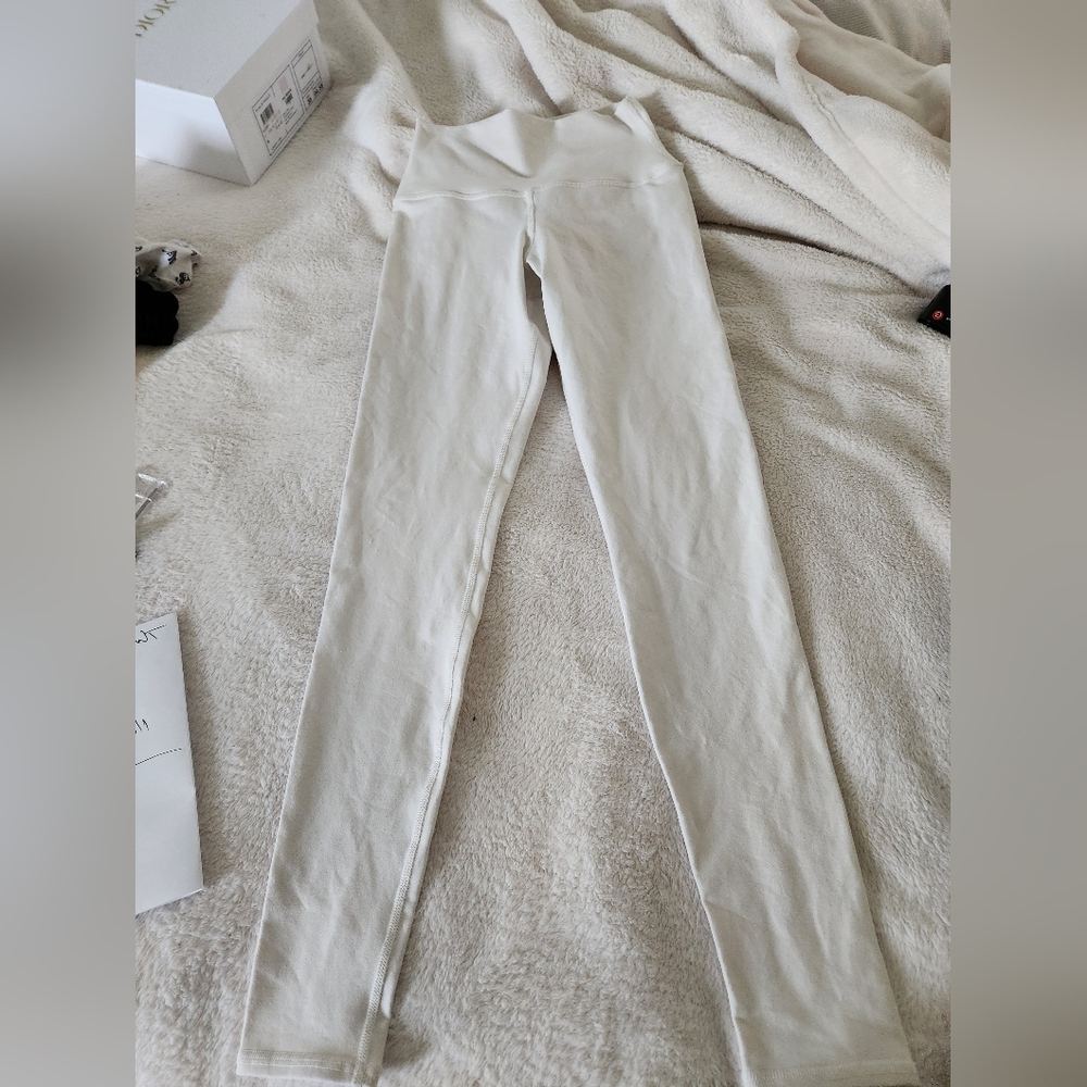 ALO Yoga Off-White Leggings